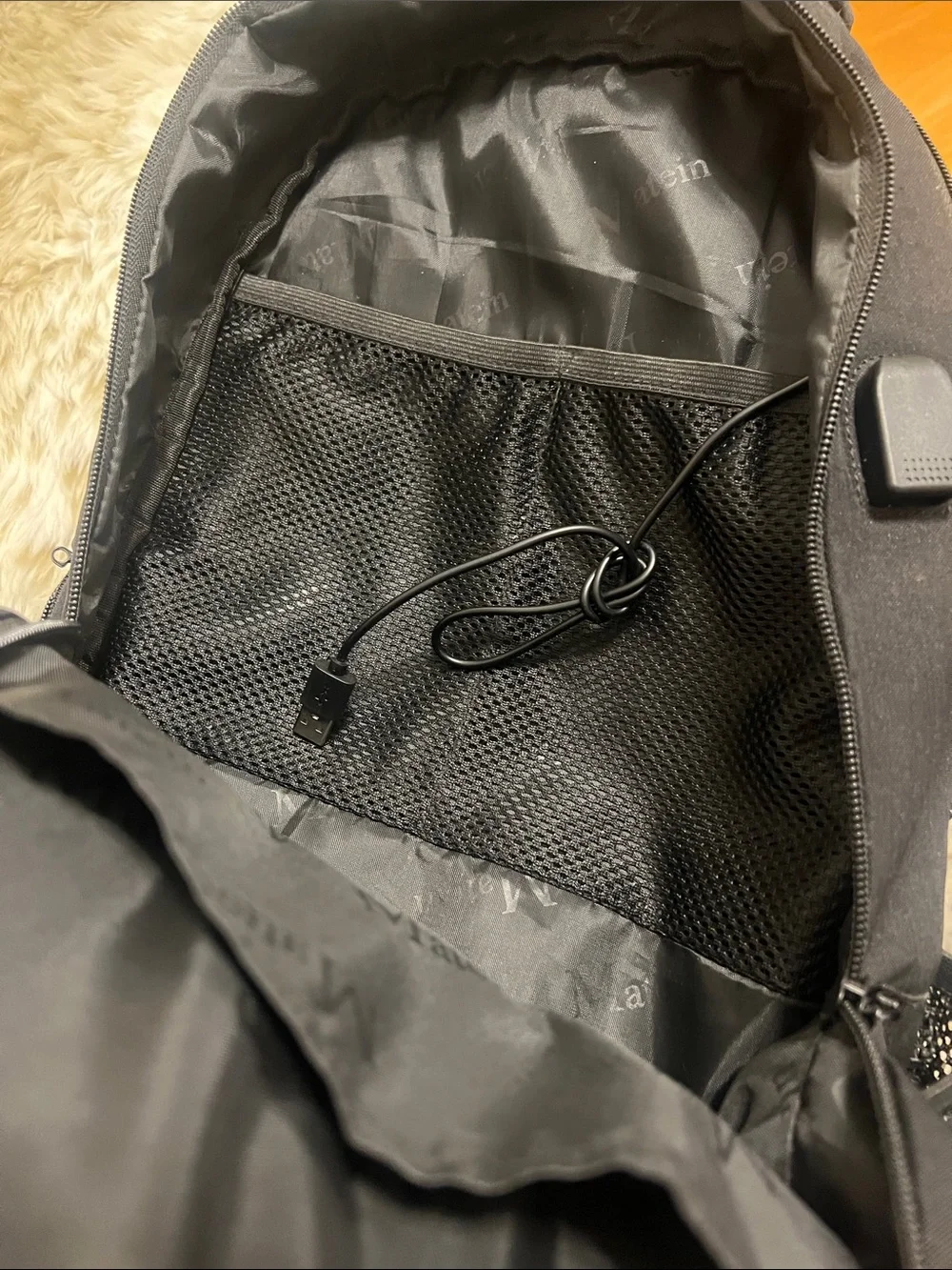 Matein Black Men's Backpack Travel & Everyday Commuter Bag